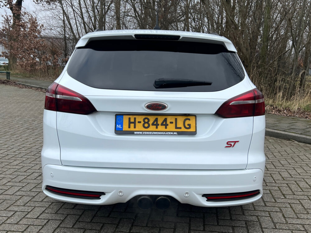 Ford FOCUS Wagon 2.0 ST