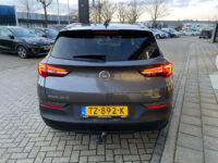 Opel Grandland X 1.2 Turbo Business +