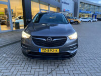 Opel Grandland X 1.2 Turbo Business +