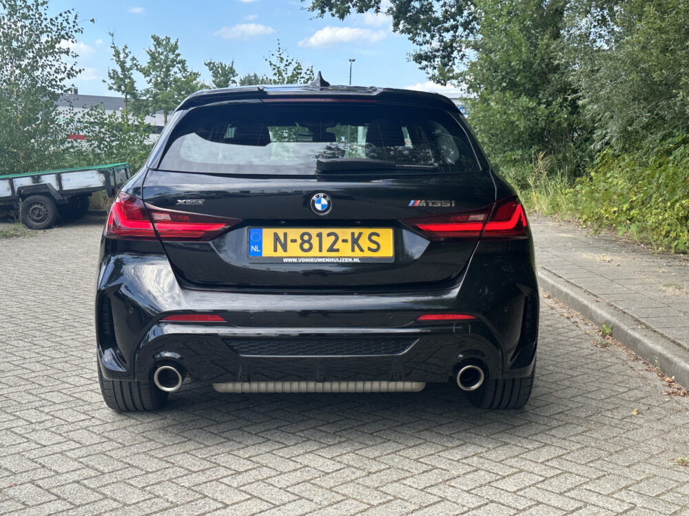 BMW 1-serie M135i xDrive High Executive