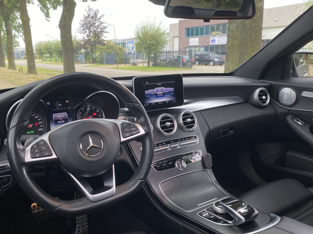 Mercedes-Benz C-Klasse 200 4MATIC Amg line