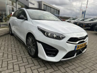 Kia ProCeed 1.5 T-GDi GT-PlusLine PANO DAK // 18inch //