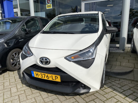 Toyota Aygo 1.0 VVT-i x-fun