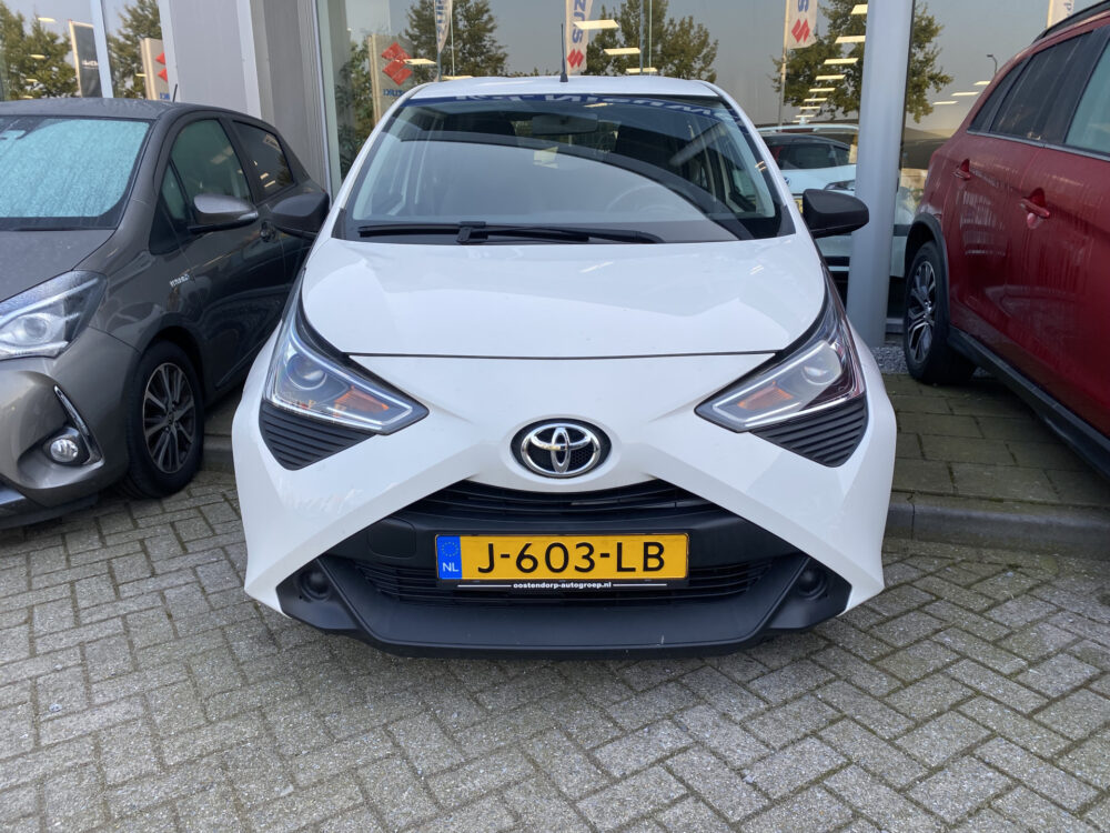 Toyota Aygo 1.0 VVT-i x-fun