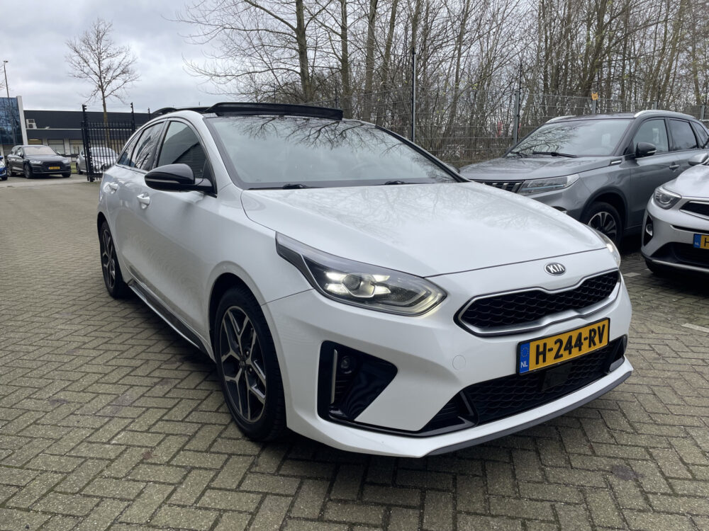 Kia ProCeed