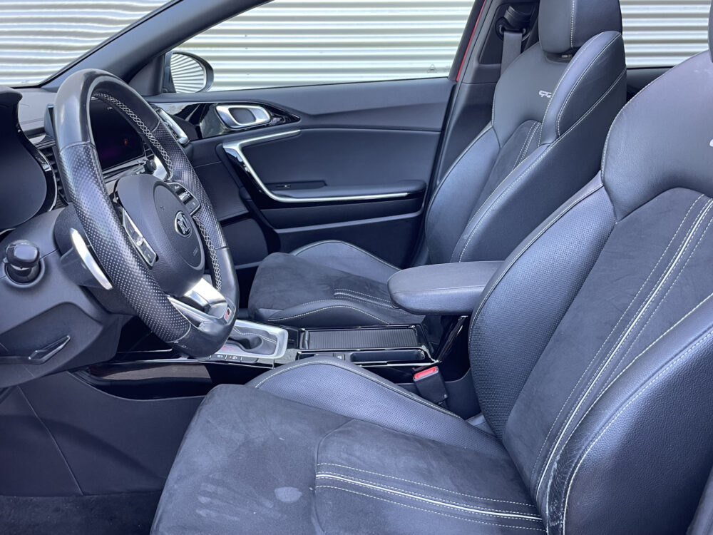 Kia ProCeed