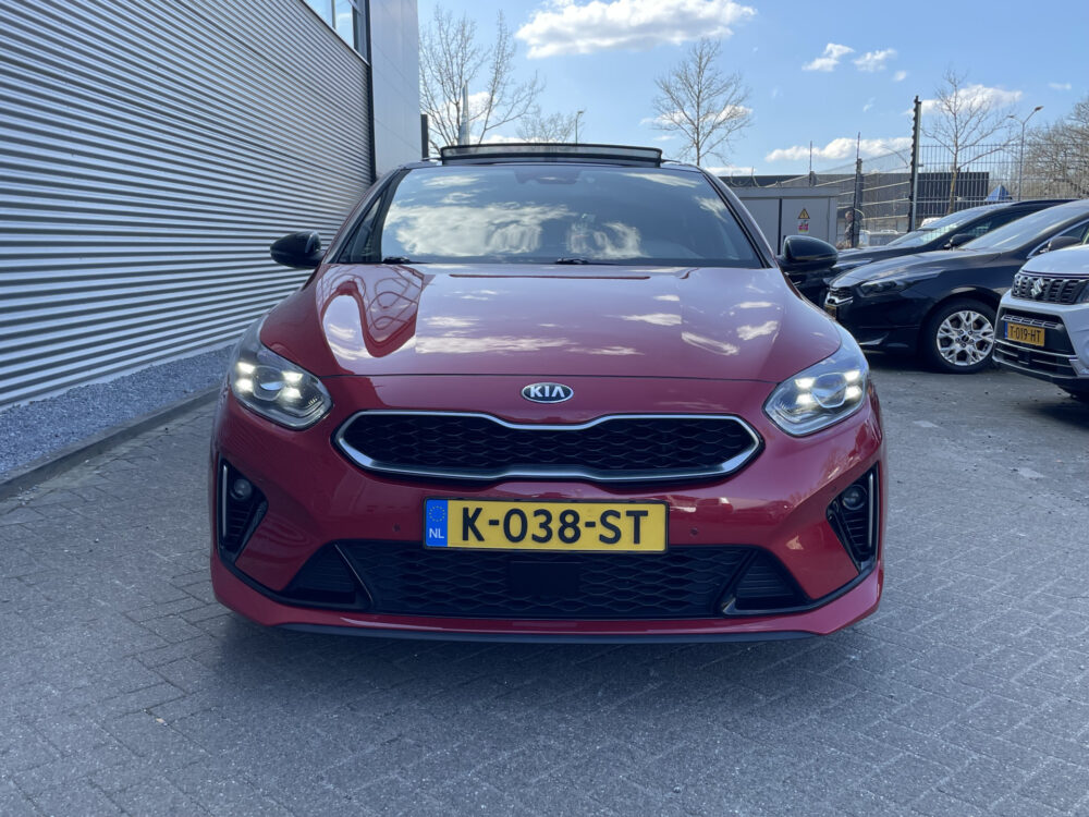 Kia ProCeed
