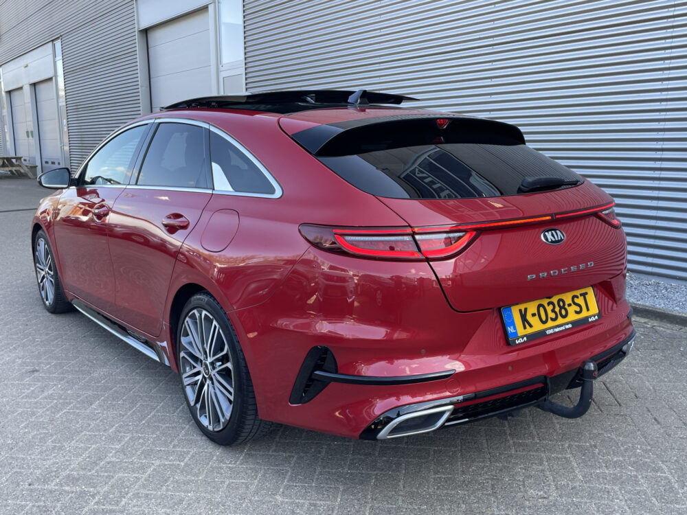 Kia ProCeed