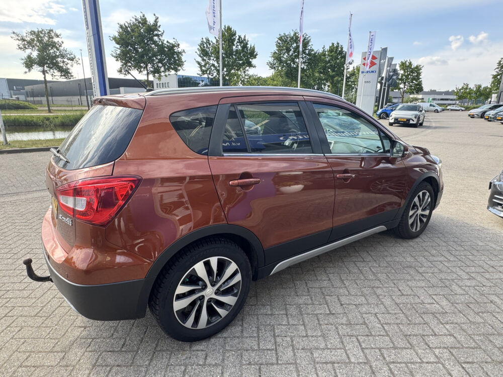 Suzuki S-Cross