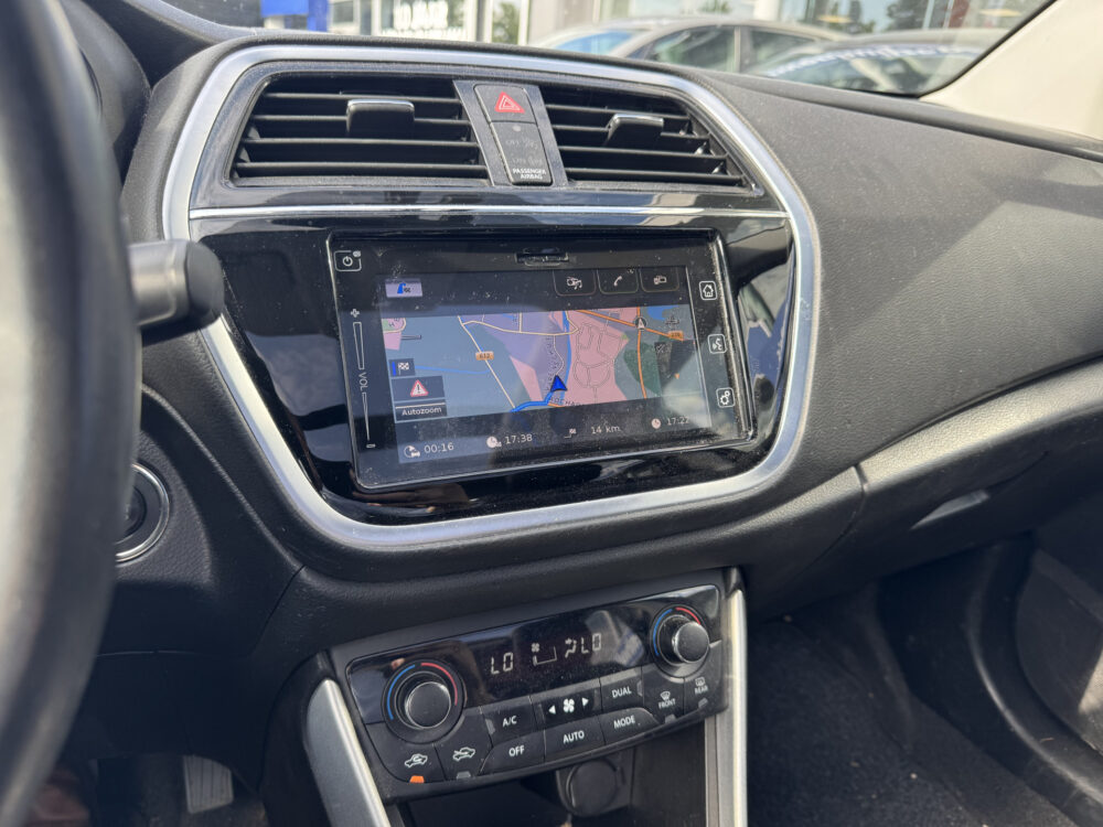 Suzuki S-Cross