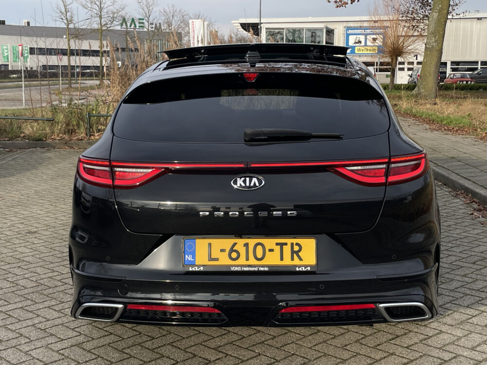 Kia ProCeed