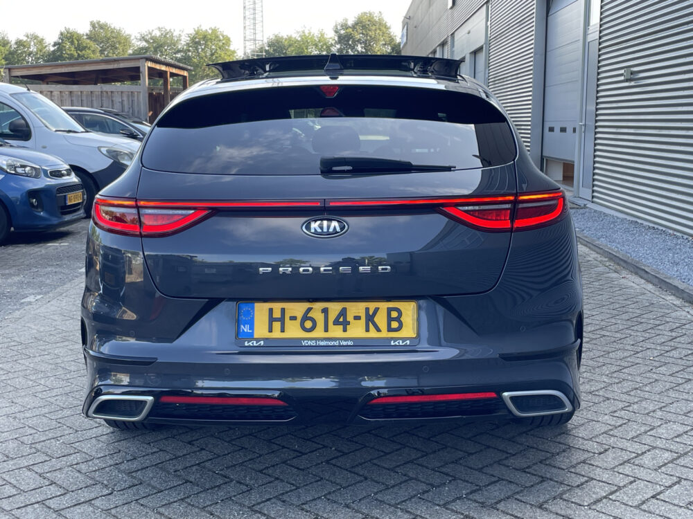 Kia ProCeed