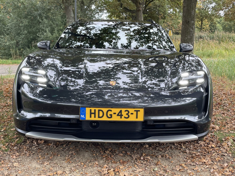 Porsche Taycan Cross Turismo