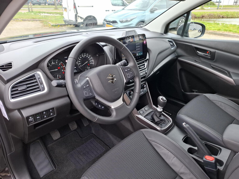 Suzuki S-Cross 1.4 Boosterjet Style Smart Hybrid 360 camera | 17 inch  | led verlichting |