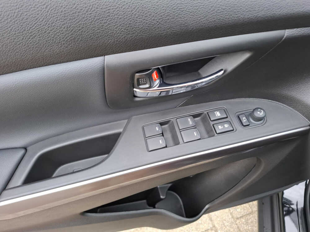 Suzuki S-Cross 1.4 Boosterjet Style Smart Hybrid 360 camera | 17 inch  | led verlichting |