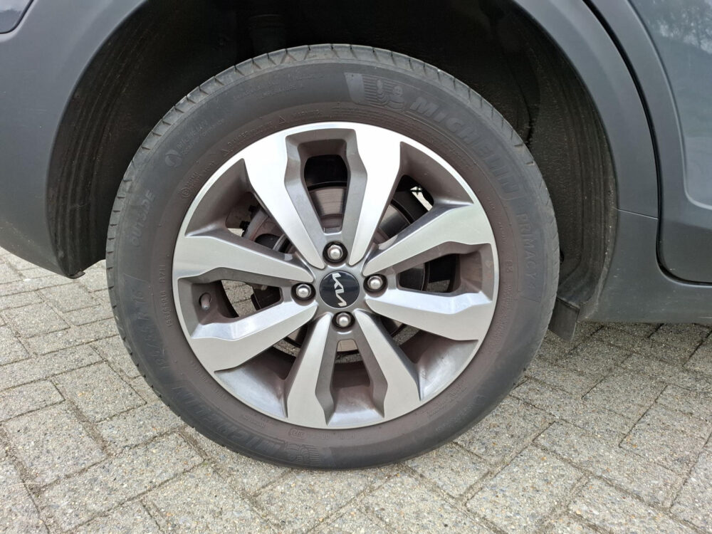 Kia Stonic 1.0 T-GDi MHEV DynamicPlusLine | Navigatie  Airco | Camera