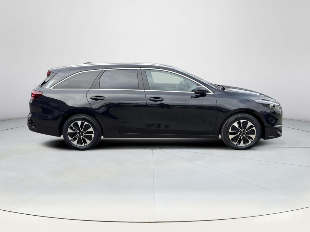 51066215-kia-ceed-sportswagon-1-0-t-gdi-design-edition-fabrieksgarantie-2035-keyless-jbl-stoel-stuur-verwarming-2025