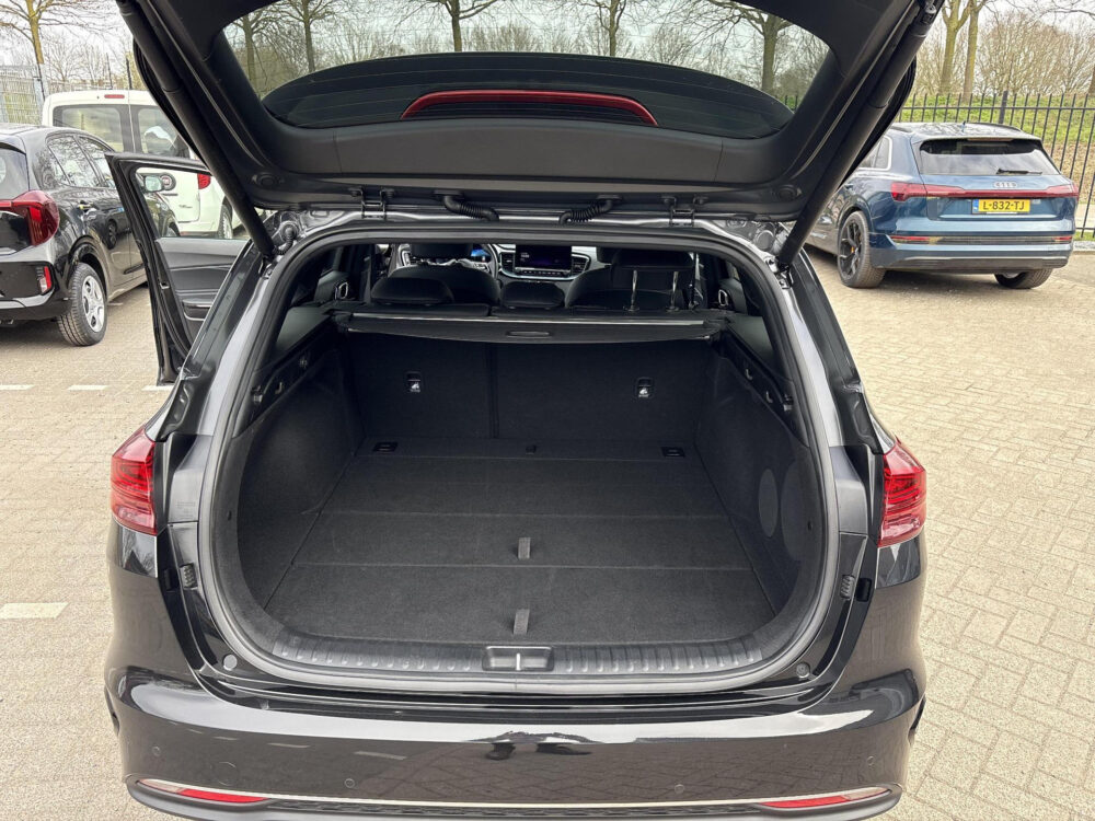 51066215-kia-ceed-sportswagon-1-0-t-gdi-design-edition-fabrieksgarantie-2035-keyless-jbl-stoel-stuur-verwarming-2025
