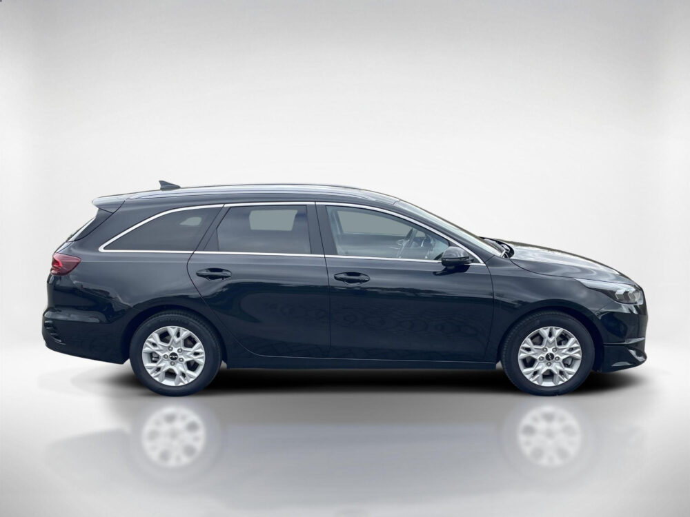 51066223-kia-ceed-sportswagon-1-0-t-gdi-dynamicplusline-btw-electrische-achterklep-stoel-stuur-verwarming-2024