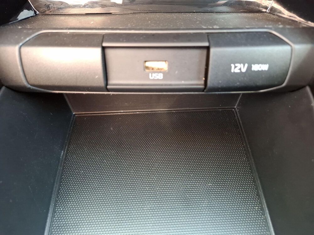 Kia Stonic 1.0 T-GDi MHEV DynamicLine Carplay | Achteruitrij Camera | Navigatie | Parkeersensoren | Lichtmetalen velgen | Cruise Control