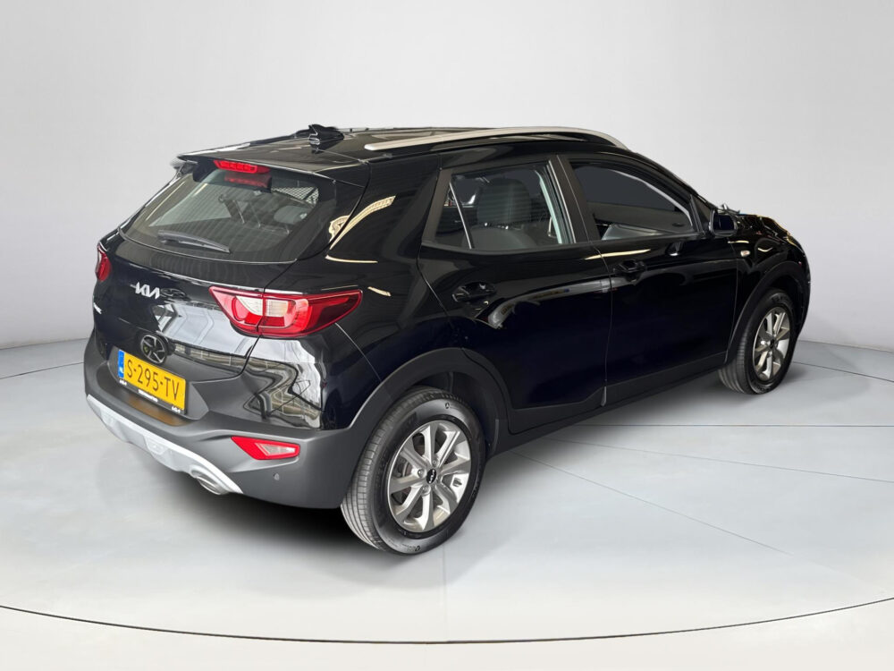 Kia Stonic 1.0 T-GDi MHEV DynamicLine Carplay | Achteruitrij Camera | Navigatie | Parkeersensoren | Lichtmetalen velgen | Cruise Control