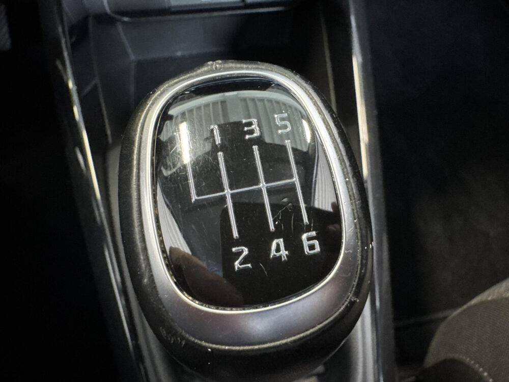 Kia Stonic 1.0 T-GDi MHEV DynamicLine Carplay | Achteruitrij Camera | Navigatie | Parkeersensoren | Lichtmetalen velgen | Cruise Control