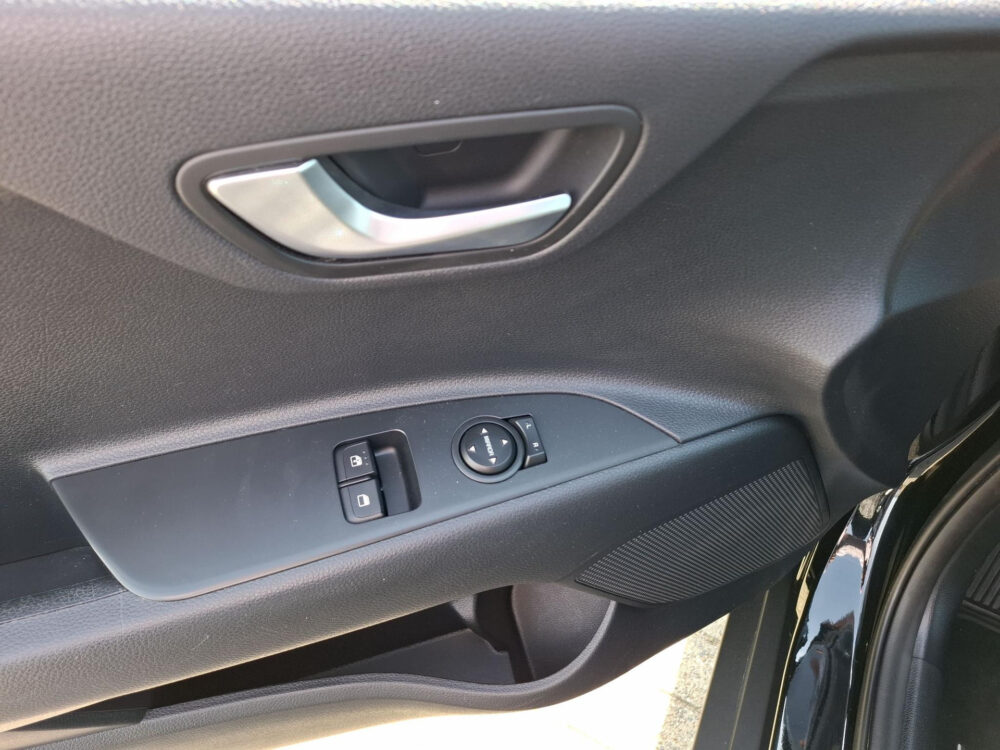 Kia Stonic 1.0 T-GDi MHEV DynamicLine Carplay | Achteruitrij Camera | Navigatie | Parkeersensoren | Lichtmetalen velgen | Cruise Control