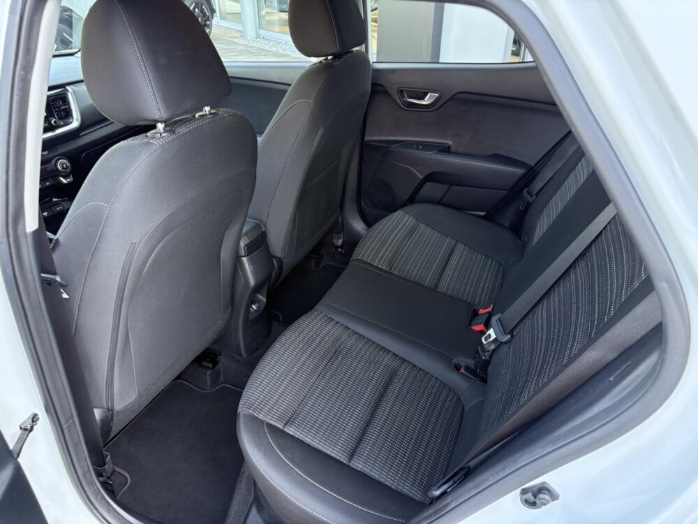 Kia Stonic 1.0 T-GDi MHEV DynamicLine | CarPlay | Camera | Cruise