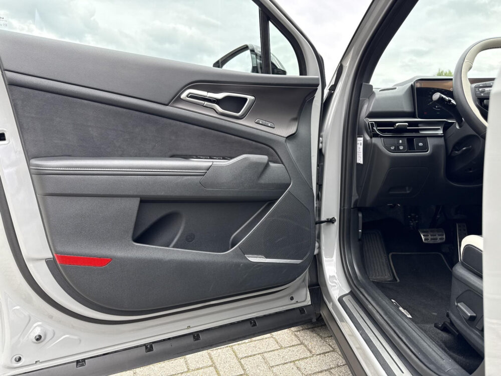 51066253-kia-sportage-1-6-t-gdi-hybrid-gt-plusline-snel-leverbaar-tot-10-jaar-garantie-2025