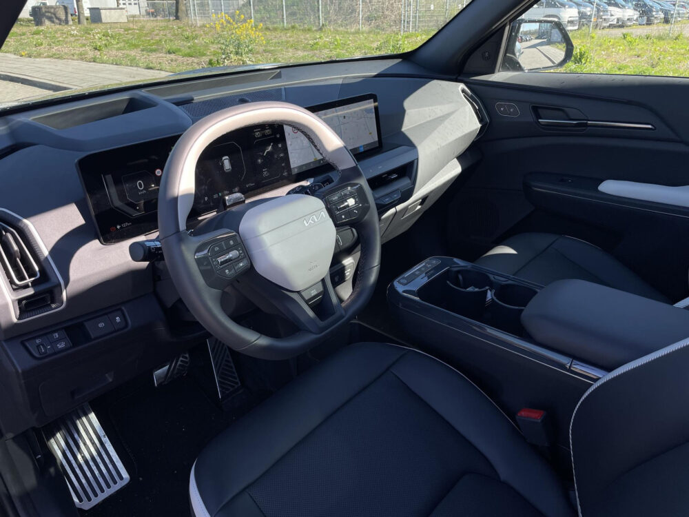 Kia EV5 GT-PlusLine 81.4 kWh | Pano | Stoel/Stuur verwarming | Stoelventilatie |