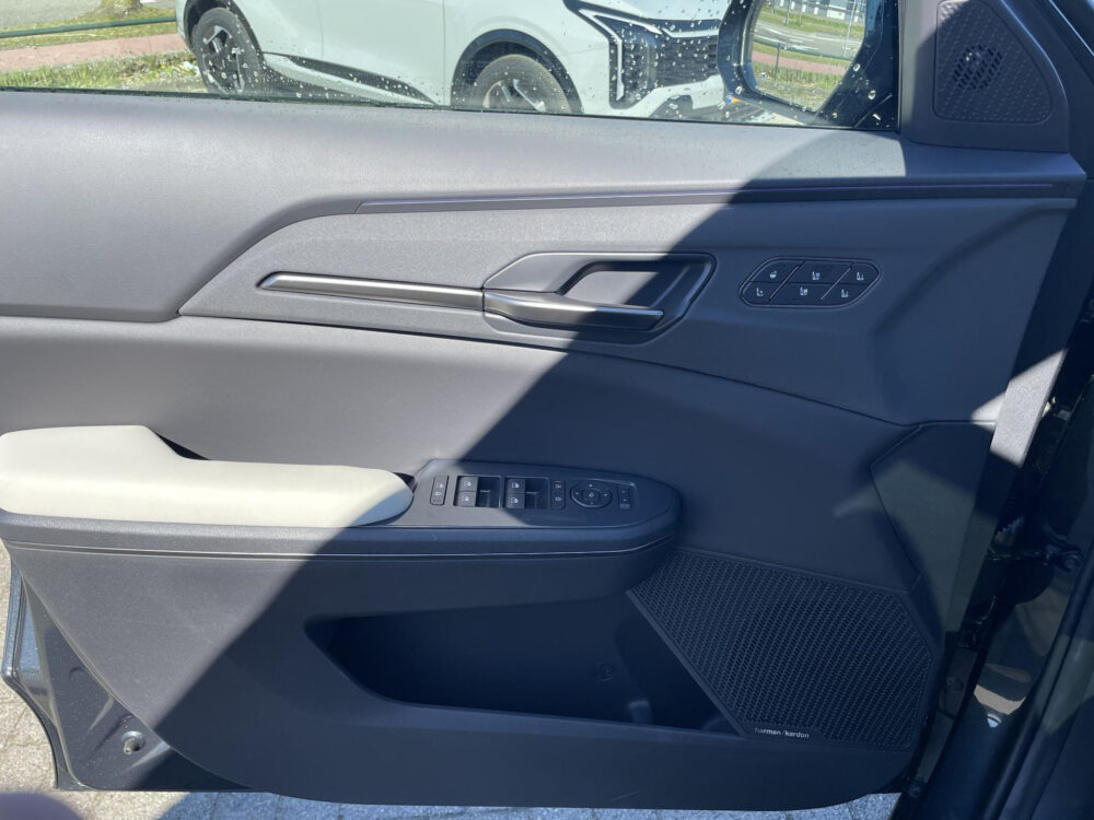 Kia EV5 GT-PlusLine 81.4 kWh | Pano | Stoel/Stuur verwarming | Stoelventilatie |