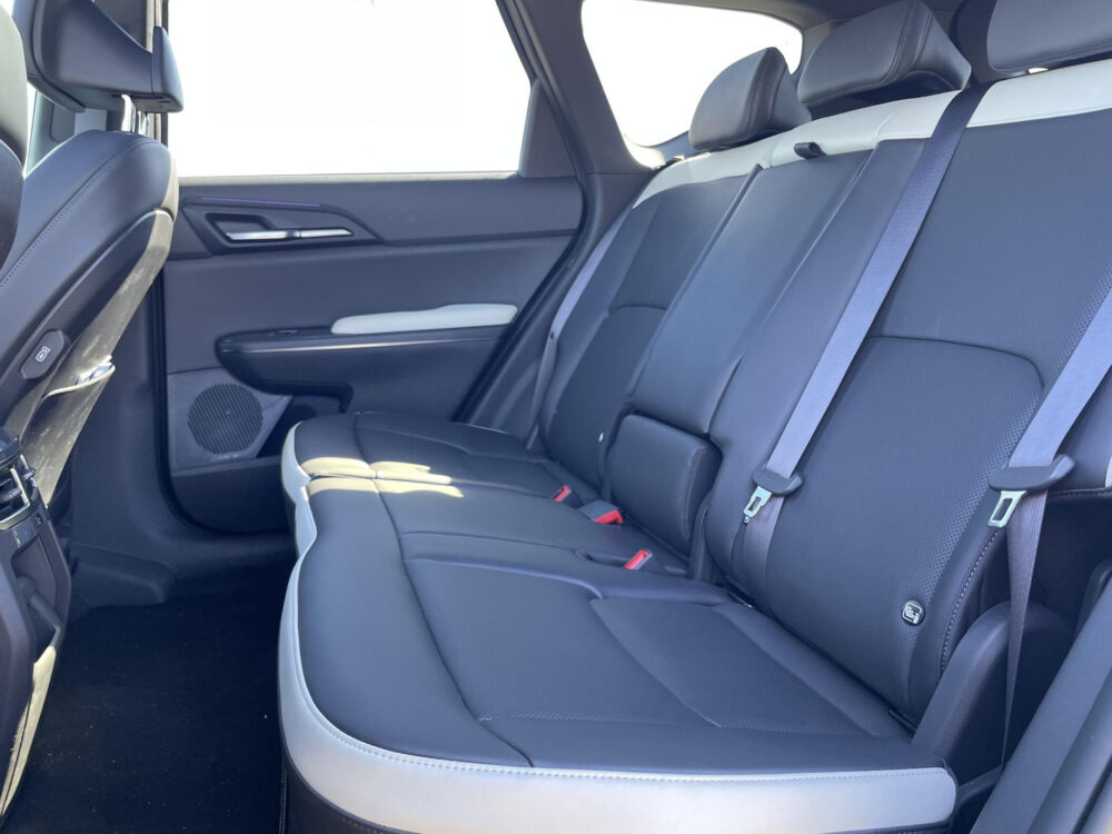 Kia EV5 GT-PlusLine 81.4 kWh | Pano | Stoel/Stuur verwarming | Stoelventilatie |