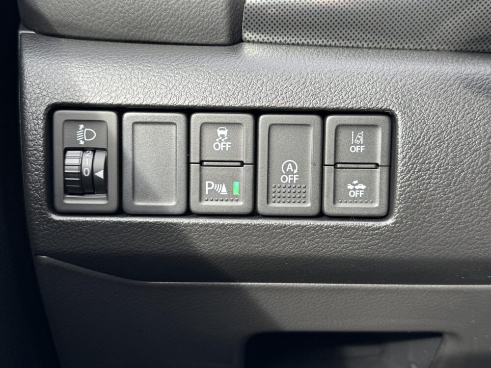 Suzuki Vitara 1.4 Boosterjet Style Hybrid Automaat Direct uit voorraad leverbaar.