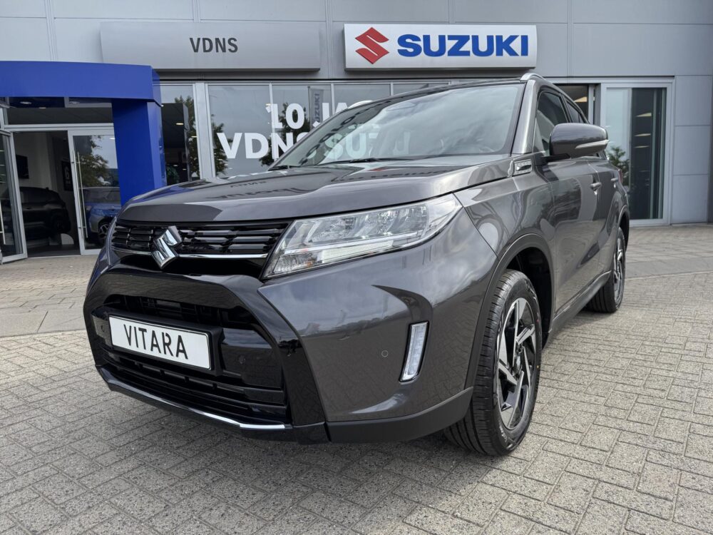 Suzuki Vitara 1.4 Boosterjet Style Hybrid Automaat Direct uit voorraad leverbaar.