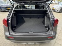 Suzuki Vitara 1.4 Boosterjet Style Hybrid Automaat Direct uit voorraad leverbaar.