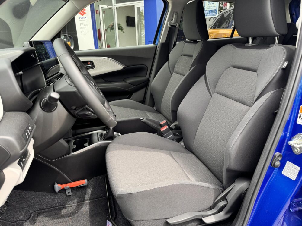 Suzuki Swift 1.2 Style Smart Hybrid |Demo BTW accessoirespakket twv. €3.700 per direct beschikbaar |