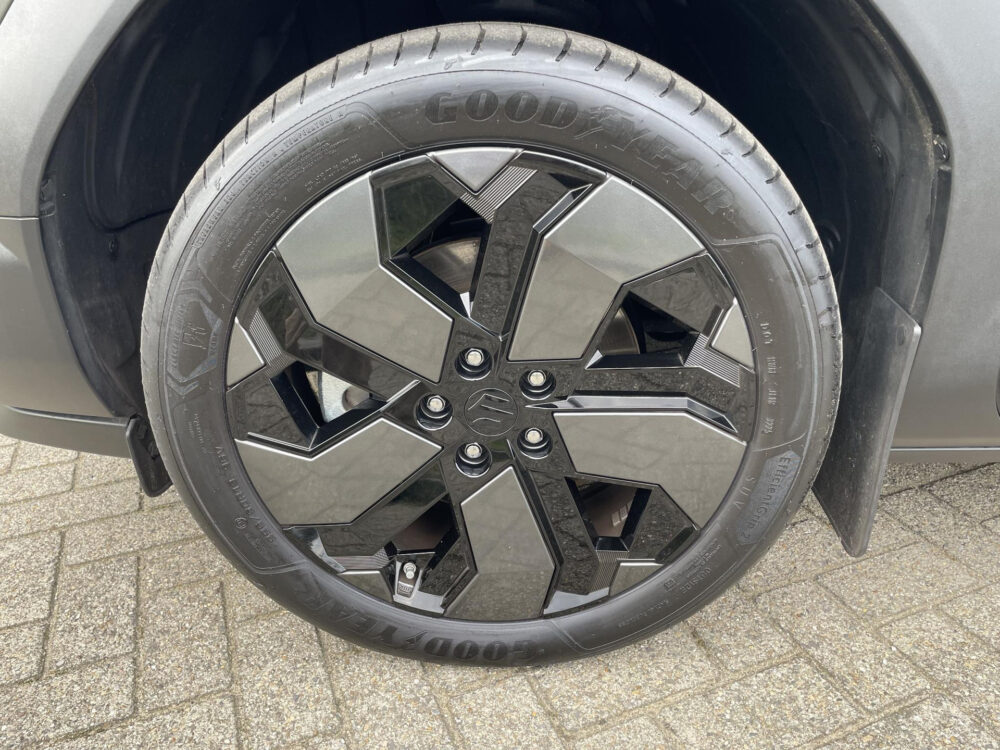 51066343-suzuki-e-vitara-style-61-kwh-op-korte-termijn-leverbaar-2026