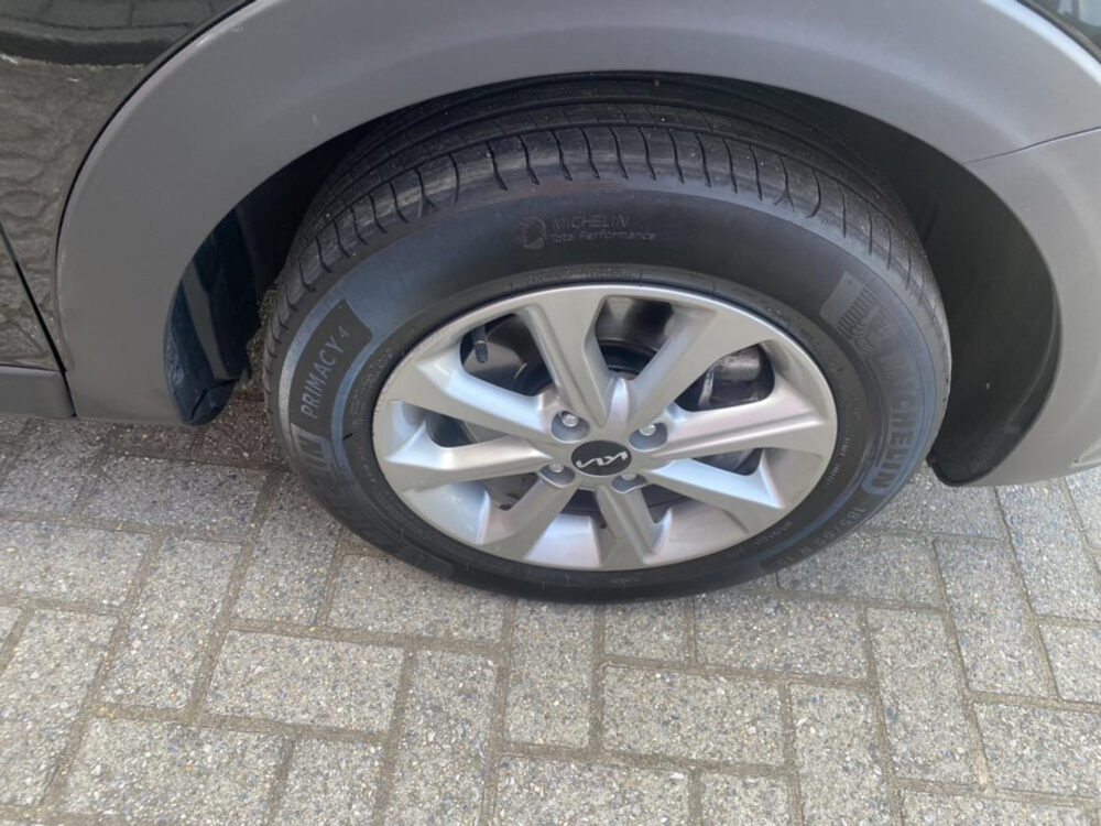 Kia Stonic 1.0 T-GDi MHEV DynamicLine Navi | Camera | CarPlay