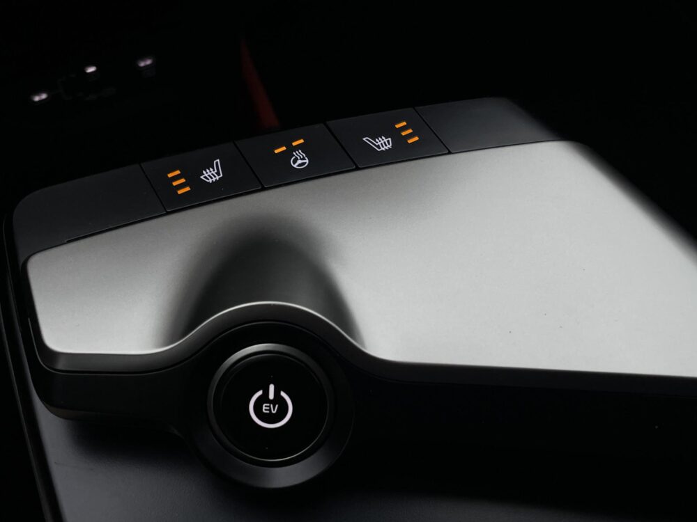 Kia EV6 Light Edition 63 kWh | Achteruitrijcamera | Stoel Stuur verwarming | Adaptive cruise |