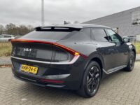 Kia EV6 Light Edition 63 kWh | Achteruitrijcamera | Stoel Stuur verwarming | Adaptive cruise |