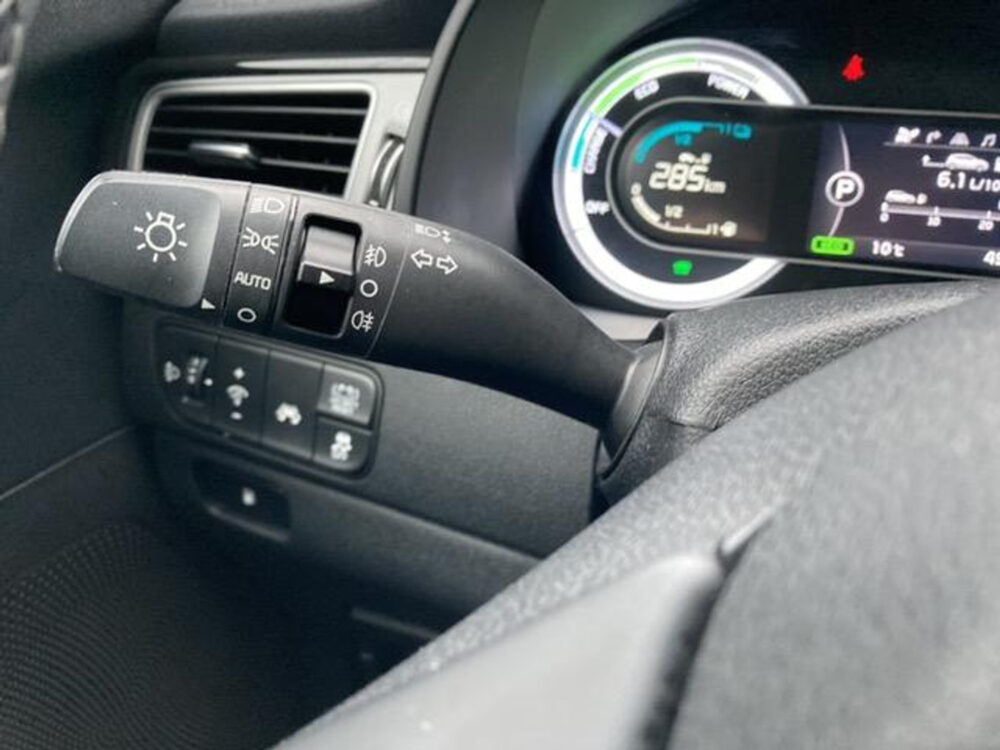 Kia Niro 1.6 GDi Hybrid DynamicLine | Trekhaak | CarPlay | Camera