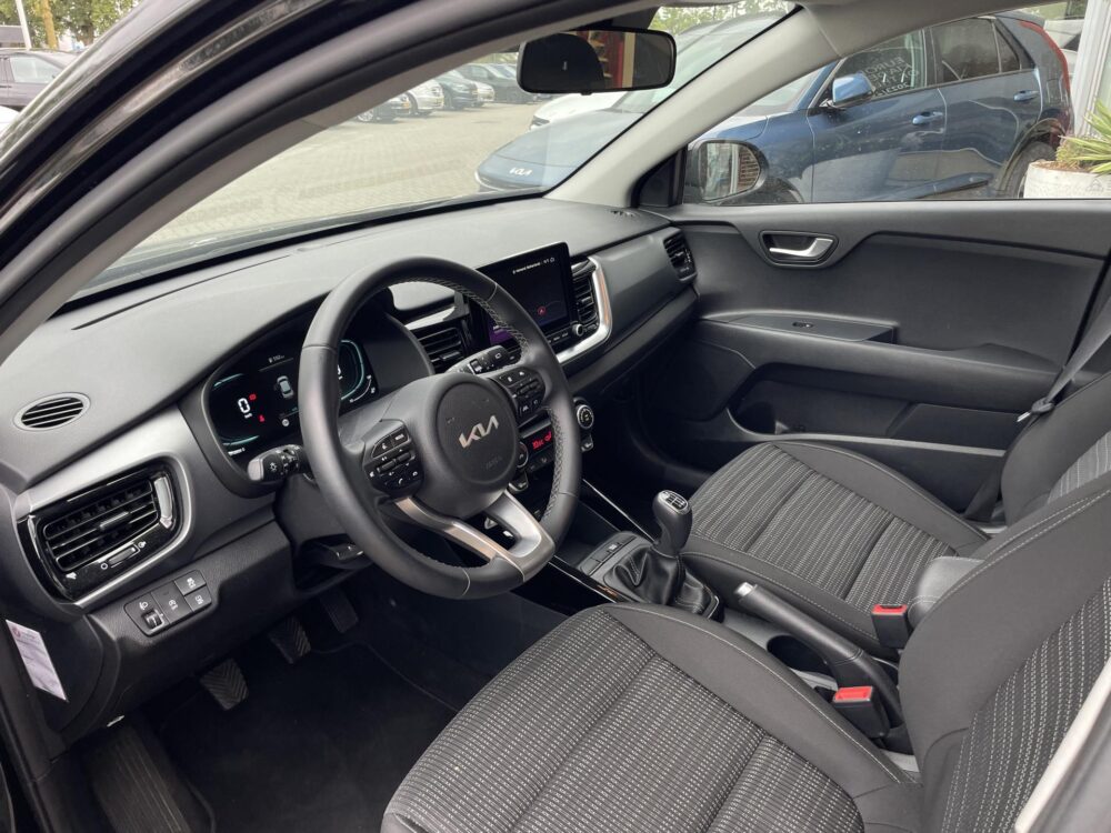 Kia Stonic 1.0 T-GDi MHEV DynamicLine | CarPlay | Camera | Cruise