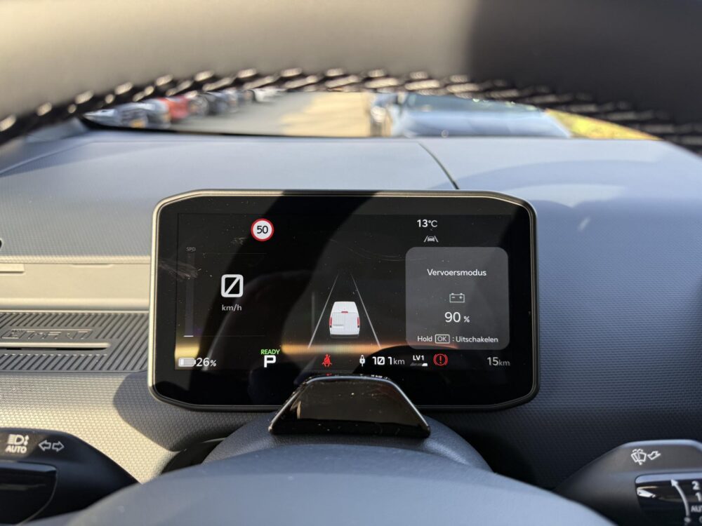 Kia PV5 L2H1 Plus 71.2 kWh Tijdelijk met gratis accu upgrade!