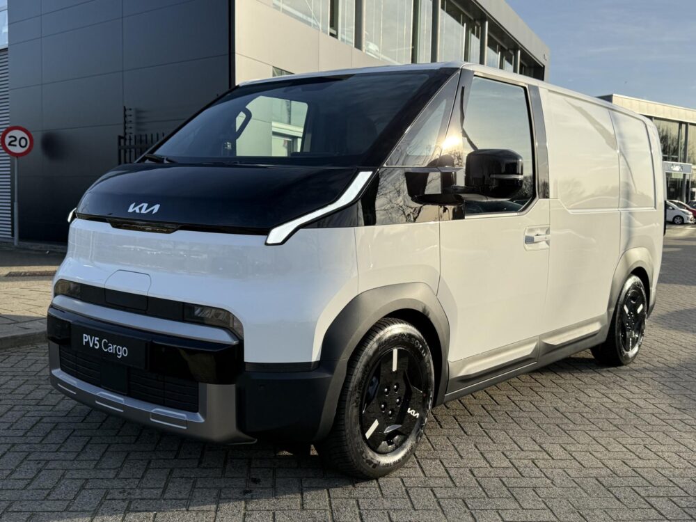 Kia PV5 L2H1 Plus 71.2 kWh Tijdelijk met gratis accu upgrade!