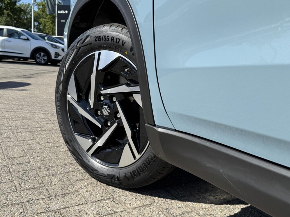 Suzuki Vitara 1.4 Boosterjet Style Hybrid Automaat Betreft een Demo. Direct leverbaar