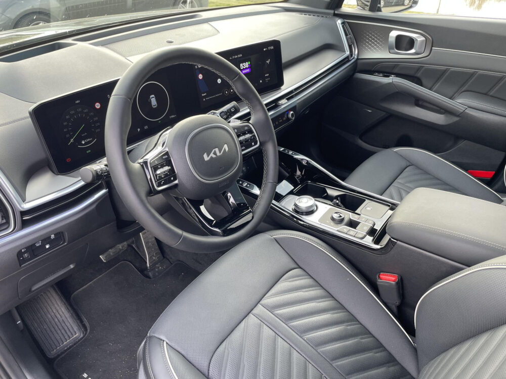 Kia Sorento 1.6 T-GDi Plug-in Hybrid 4WD ExecutiveLine 6p. | 360* Camera | Panorama schuif kantel dak | Stoel verwarming en ventilatie |