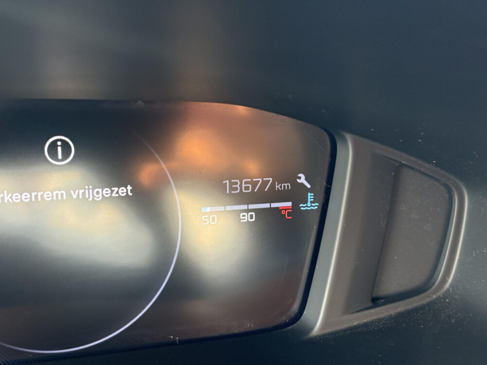 Peugeot 2008 1.2 PureTech 100 Allure Airco | digitaal dashboard | Navigatie | Cruise Control
