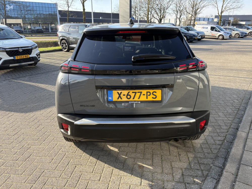 Peugeot 2008 1.2 PureTech 100 Allure Airco | digitaal dashboard | Navigatie | Cruise Control