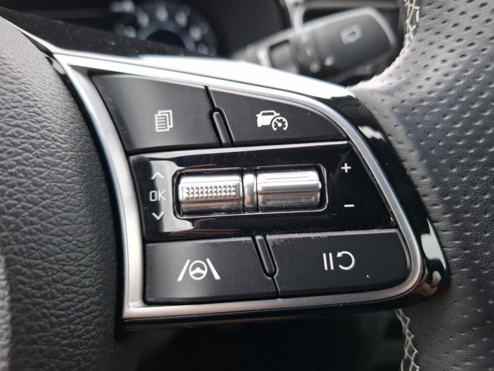 51555528-kia-xceed-1-0-t-gdi-gt-line-first-edition-frabrieksgarantie-2033-18velgen-dab-radio-camera-climate-2023