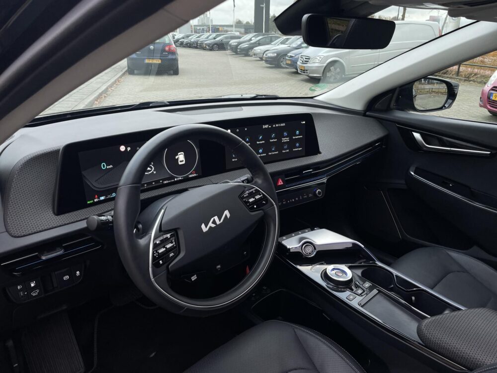 Kia EV6 Plus Advanced 77.4 kWh | Elektrische stoelen met geheugen | Sfeerverlichting | Trekhaak |